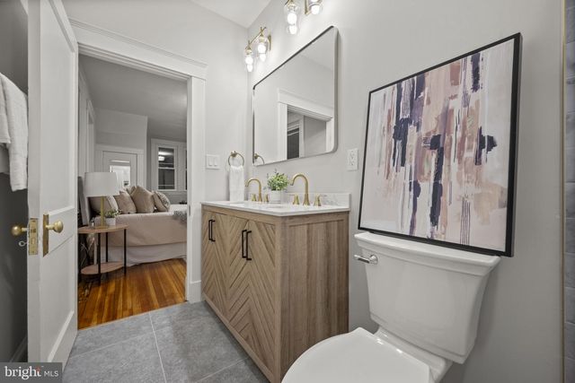 1010 LEEDS AVE, Baltimore, MD 21229