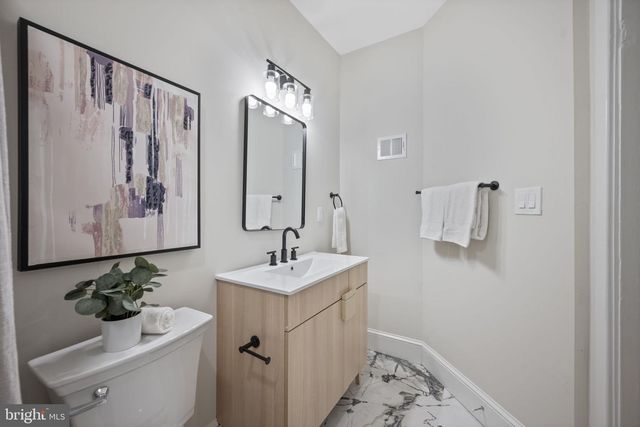 1010 LEEDS AVE, Baltimore, MD 21229