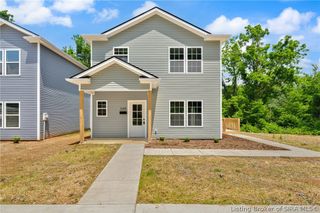 545 W Kenwood Avenue, Clarksville, IN 47129