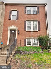 3100 BLACK HICKORY DR, Falls Church, VA 22042