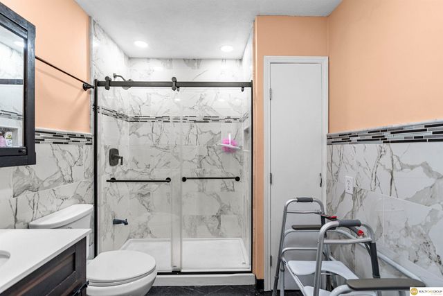 3365 S 130th Street S, Omaha, NE 68144