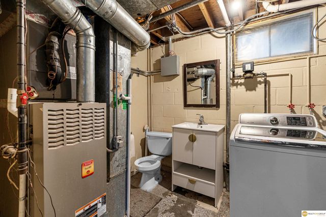 3365 S 130th Street S, Omaha, NE 68144