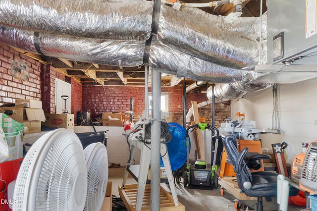 500 Pineywood Road, Thomasville, NC 27360