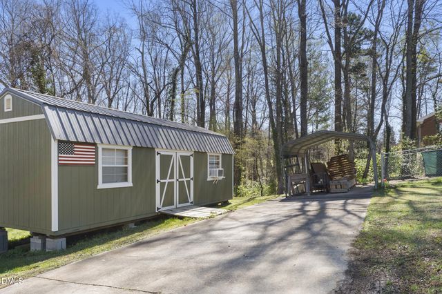 500 Pineywood Road, Thomasville, NC 27360