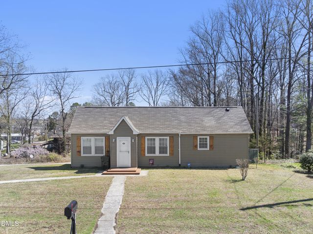 500 Pineywood Road, Thomasville, NC 27360