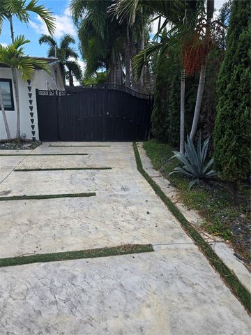 1730 SW 93rd Ct Efficiency, Miami, FL 33165