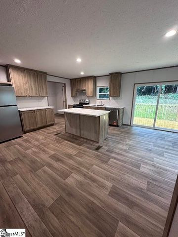 218 Sitton Street, Liberty, SC 29657