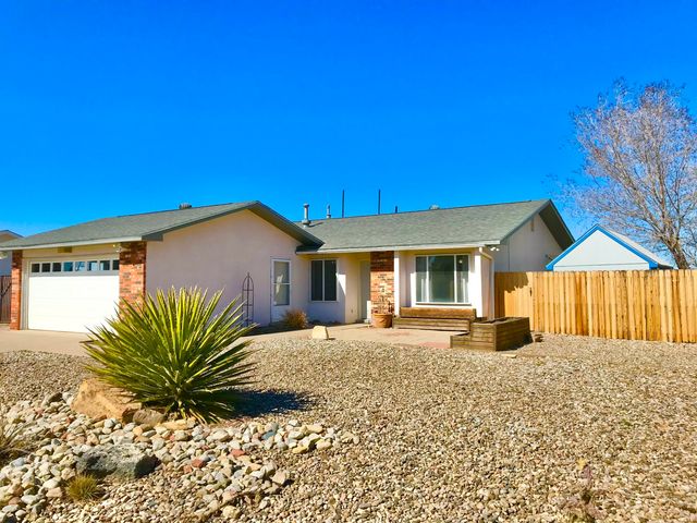 4717 Leon Grande Avenue SE, Rio Rancho, NM 87124