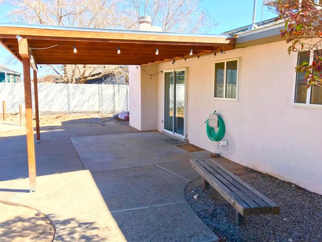 4717 Leon Grande Avenue SE, Rio Rancho, NM 87124