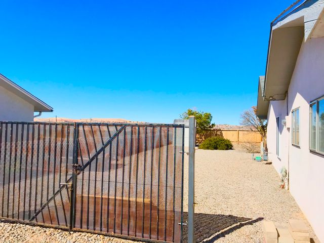 4717 Leon Grande Avenue SE, Rio Rancho, NM 87124