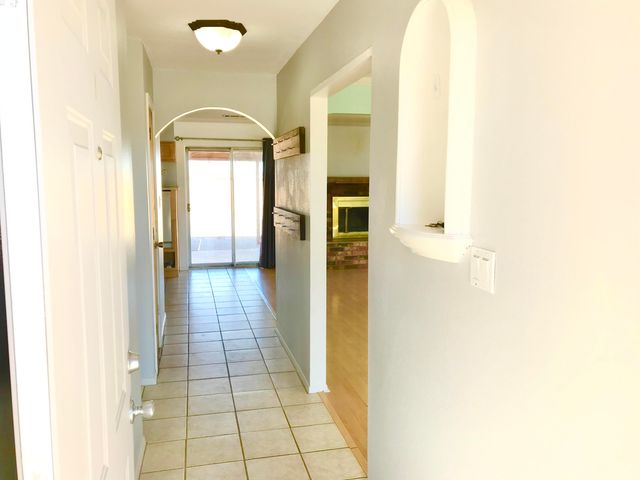 4717 Leon Grande Avenue SE, Rio Rancho, NM 87124