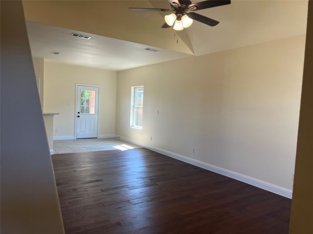 5332 Booker T Street, Fort Worth, TX 76105