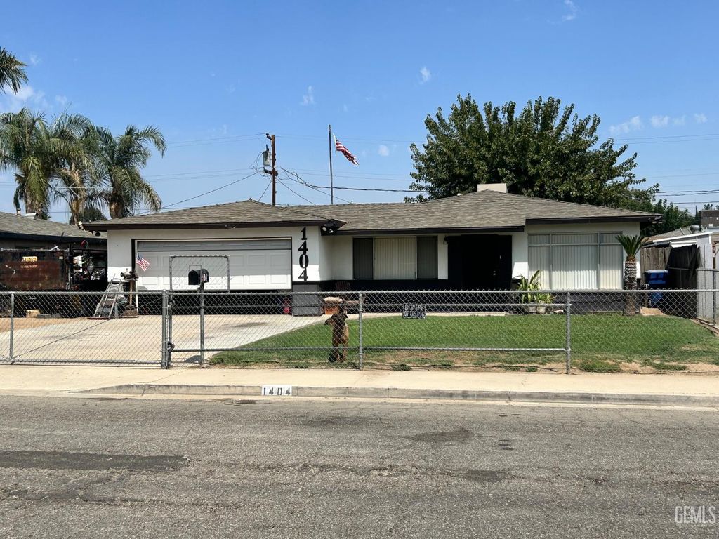 1404 Ivan Avenue, Bakersfield, CA 93304