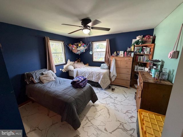 93 SUNNY LANE, Chambersburg, PA 17202