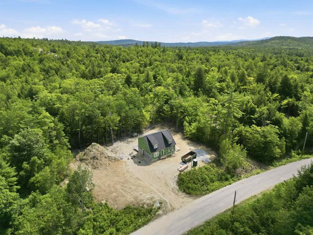 11E Lindsay Lane, New Hampton, NH 03256