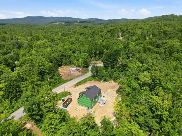 11E Lindsay Lane, New Hampton, NH 03256