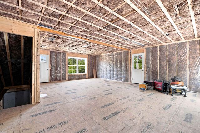 11E Lindsay Lane, New Hampton, NH 03256