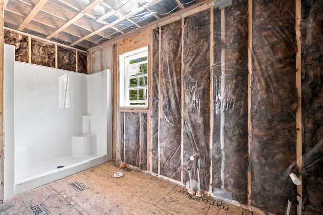 11E Lindsay Lane, New Hampton, NH 03256
