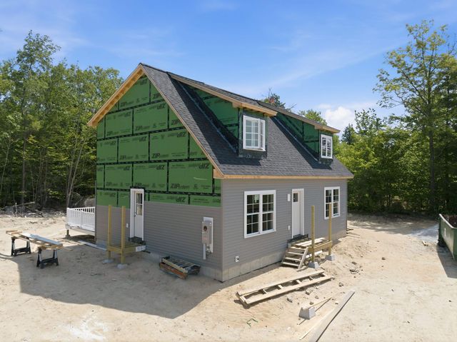 11E Lindsay Lane, New Hampton, NH 03256