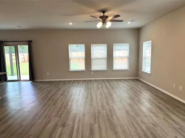 707 Long Cedar Drive, Conroe, TX 77301