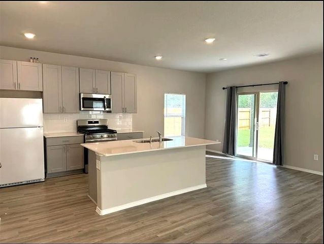 707 Long Cedar Drive, Conroe, TX 77301