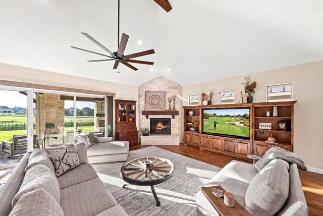 3128 Pinnacle Club Dr, Kerrville, TX 78028