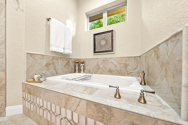 3128 Pinnacle Club Dr, Kerrville, TX 78028