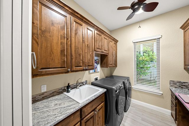 3128 Pinnacle Club Dr, Kerrville, TX 78028