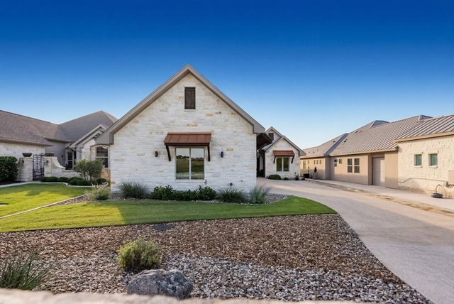 3128 Pinnacle Club Dr, Kerrville, TX 78028
