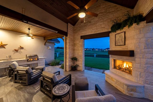 3128 Pinnacle Club Dr, Kerrville, TX 78028