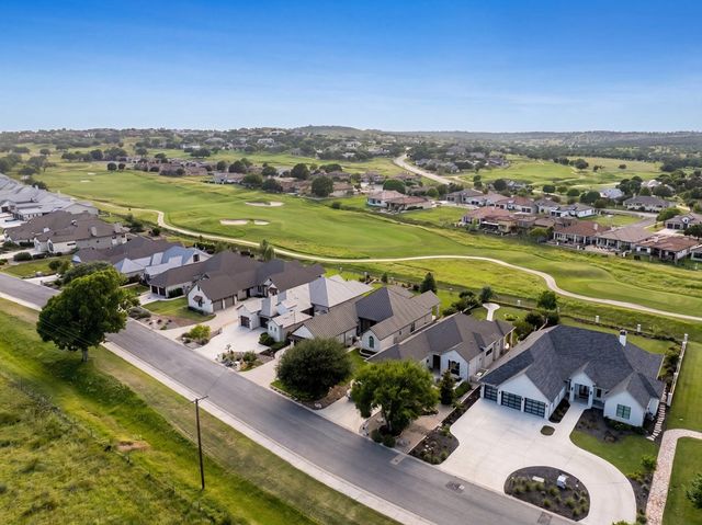 3128 Pinnacle Club Dr, Kerrville, TX 78028