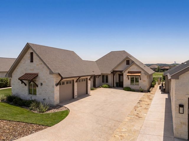 3128 Pinnacle Club Dr, Kerrville, TX 78028