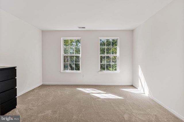 406 ARNOLD DR, Florence, NJ 08518
