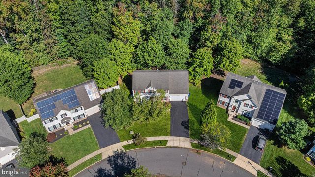 406 ARNOLD DR, Florence, NJ 08518
