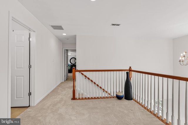 406 ARNOLD DR, Florence, NJ 08518