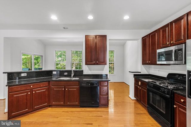 406 ARNOLD DR, Florence, NJ 08518