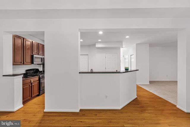 406 ARNOLD DR, Florence, NJ 08518