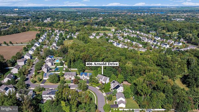 406 ARNOLD DR, Florence, NJ 08518