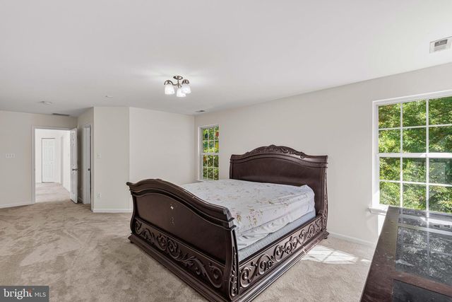 406 ARNOLD DR, Florence, NJ 08518