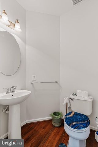 406 ARNOLD DR, Florence, NJ 08518