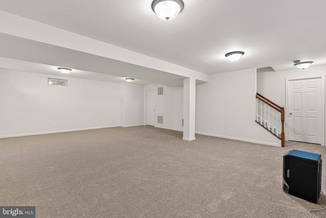 406 ARNOLD DR, Florence, NJ 08518