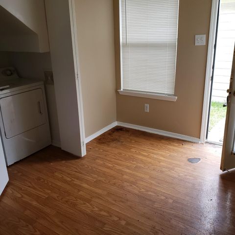 1569 Nichole Woods Drive, Houston, TX 77047