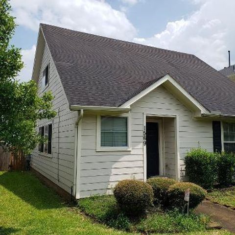 1569 Nichole Woods Drive, Houston, TX 77047