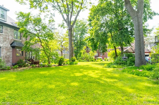 18655 Parkside Street, Detroit, MI 48221