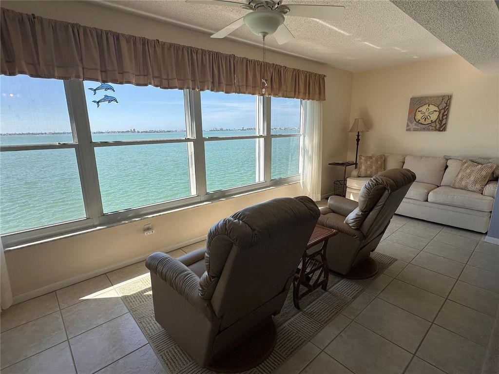 Image 37 of property listing at 5900 SHORE BOULEVARD S 504, Gulfport, FL 33707