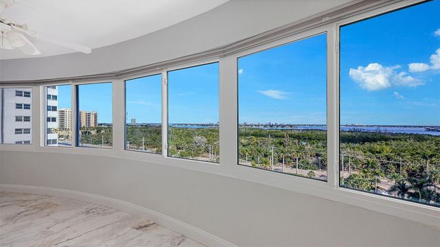 1750 BENJAMIN FRANKLIN DRIVE 9F, Sarasota, FL 34236