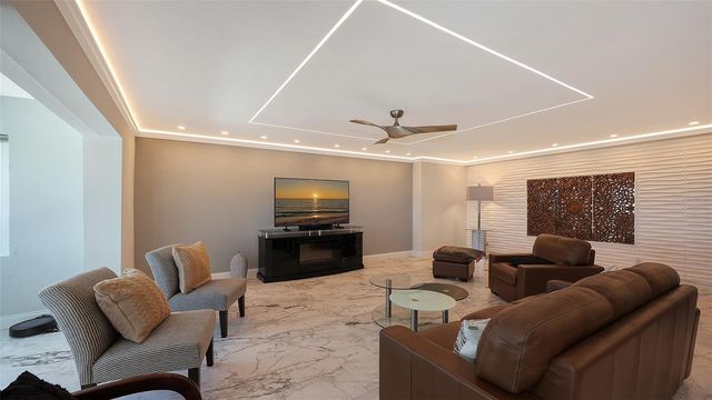 1750 BENJAMIN FRANKLIN DRIVE 9F, Sarasota, FL 34236