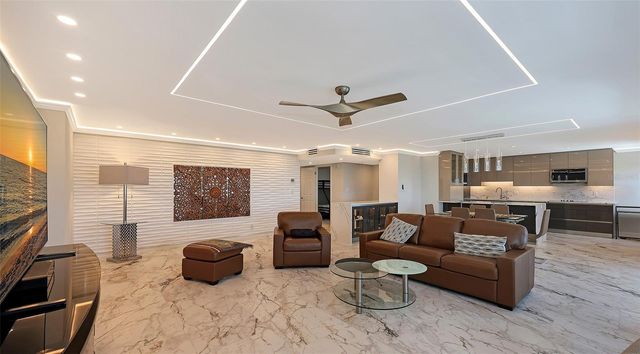 1750 BENJAMIN FRANKLIN DRIVE 9F, Sarasota, FL 34236