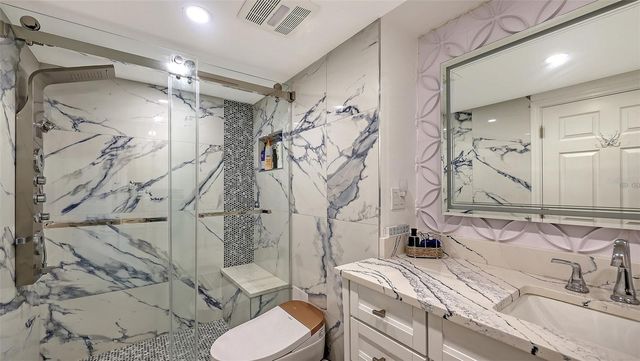 1750 BENJAMIN FRANKLIN DRIVE 9F, Sarasota, FL 34236