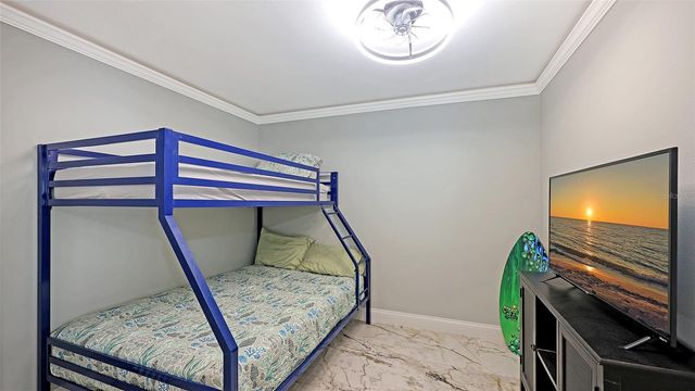 1750 BENJAMIN FRANKLIN DRIVE 9F, Sarasota, FL 34236